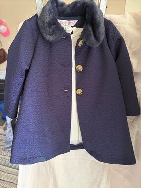Toddler girls Navy Textured Pea Coat with Faux-Fur Collar and cream tulle dress